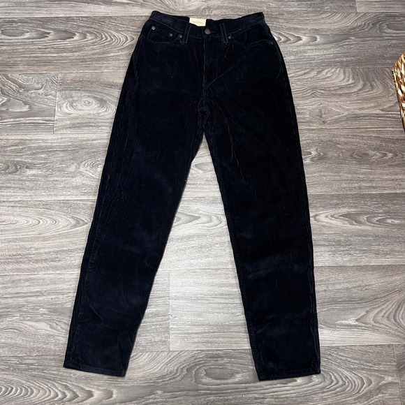 Levi's Corduroy Pants High Waisted Mom Jeans Tapered‎ Leg Size 28 $69.50 NWT - Picture 1 of 8